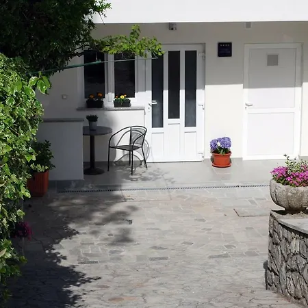 Lea Apartament